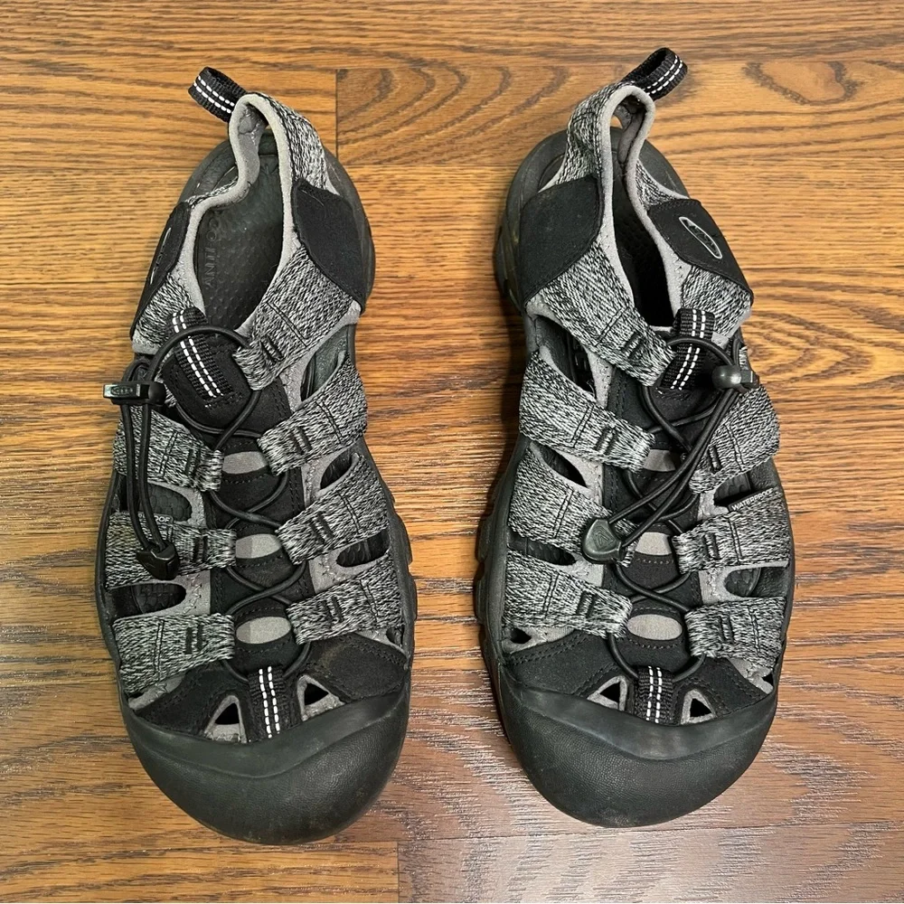 Keen Men's Newport H2 water sandals size 12